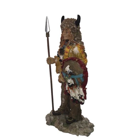 Native American Indian Figurine Sculpture Holding Spear - Picture 4 of 12